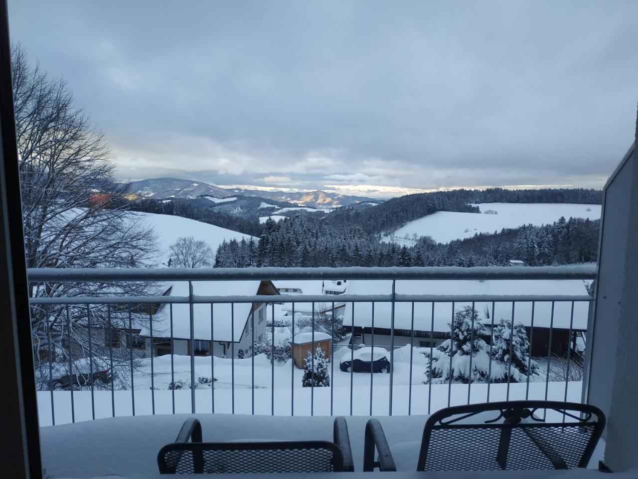 Hotel Löwen Sankt Märgen Buitenkant foto